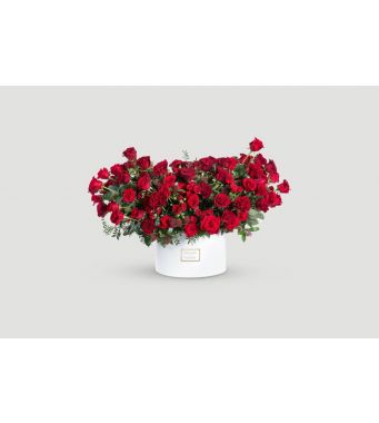 Belle - Fresh Flowers 20 baby roses & 150 roses with other